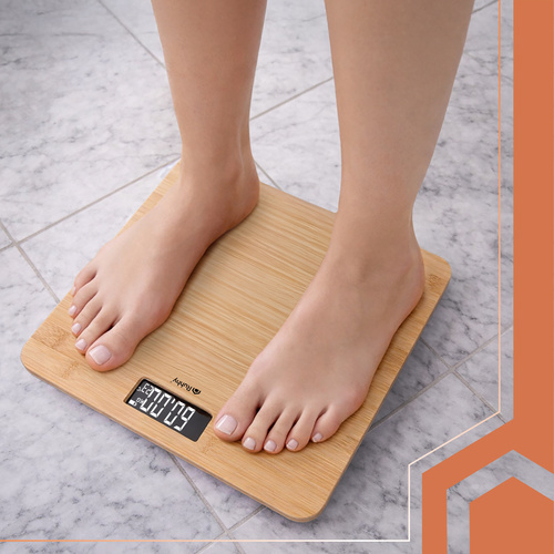 LCD Badrumsvåg Brun Trä - Upp till 180 kg, Temperaturvisning och Halkskydd