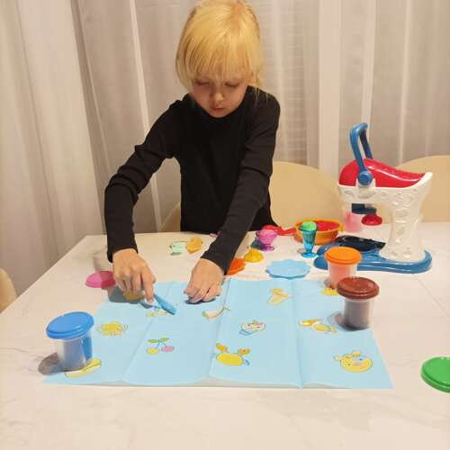 Modellera Lera Set – Kreativt Lekset med Formar, Spruta & 5 Färger