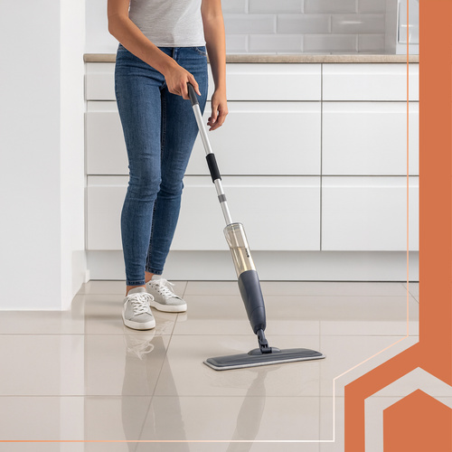 Spraymopp 600 ml – Mikrofibermopp med Sprayfunktion & 2 Tvättbara Dukar