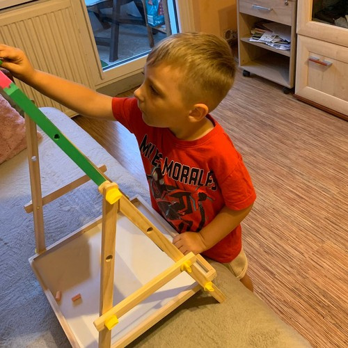 Dubbelsidig Rit- & Skrivtavla – Magnetisk Whiteboard & Griffeltavla i Trä