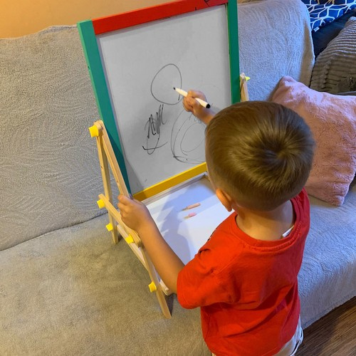 Dubbelsidig Rit- & Skrivtavla – Magnetisk Whiteboard & Griffeltavla i Trä
