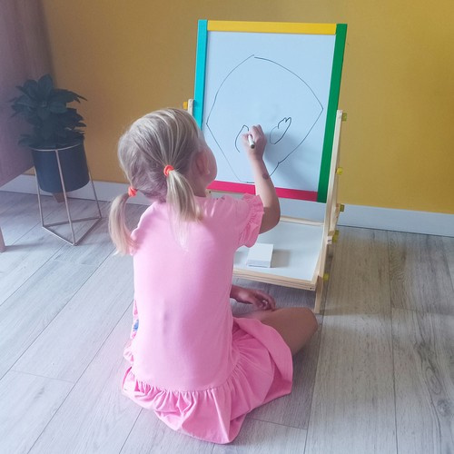 Dubbelsidig Rit- & Skrivtavla – Magnetisk Whiteboard & Griffeltavla i Trä