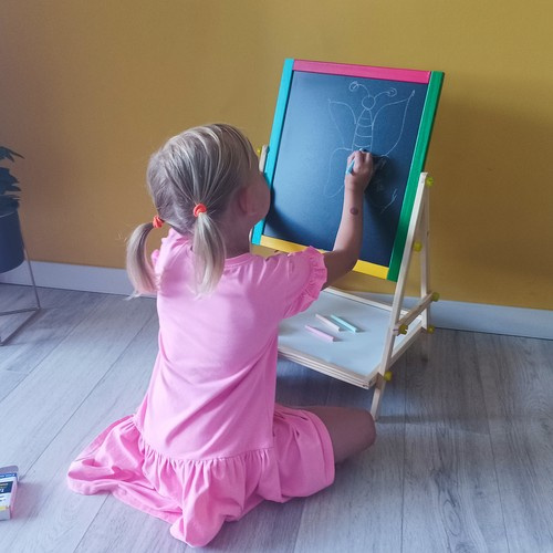 Dubbelsidig Rit- & Skrivtavla – Magnetisk Whiteboard & Griffeltavla i Trä