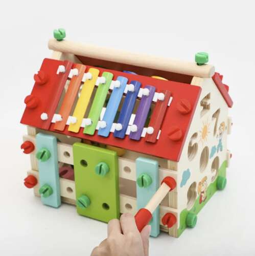 Pedagogiskt Aktivitetshus i Trä – Multifunktionell Leksak med Sortering & Verktyg